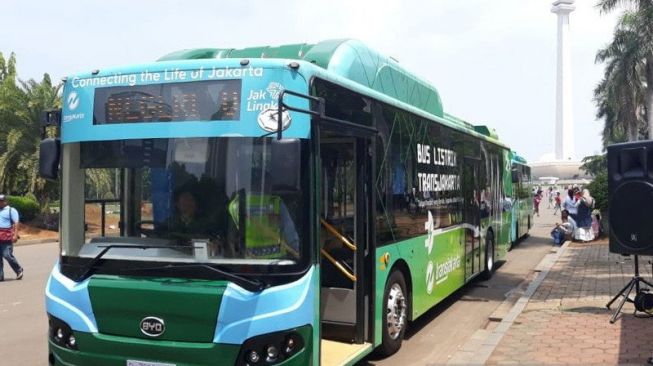 56 Ribu Pelanggan Naik Bus Wisata Atap Terbuka Selama Libur Lebaran, TransJakarta: Semoga Beri Kenangan Indah