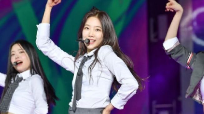 Disebut 'The Next Suzy,' Kazuha LE SSERAFIM Sukses Curi Perhatian Publik