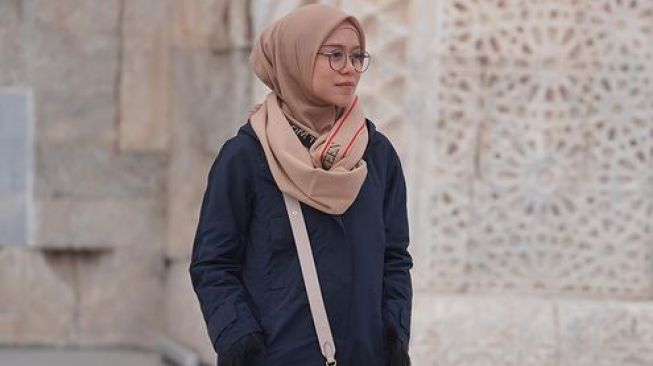 Adu Gaya Lesti Kejora dan Brisia Jodie (Instagram/lestykejora dan brisiajodie96)