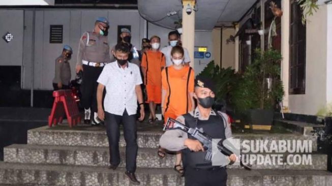 Viral Pria Injak Al-Qur'an Di Sukabumi, Kemenag Minta Masyarakat Tak Terprovokasi