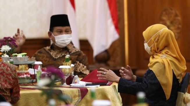 Silaturahim Prabowo Subianto dengan Gubernur Jatim Khofifah Dinilai Strategis Untuk Pilpres 2024, Berjodohkah?