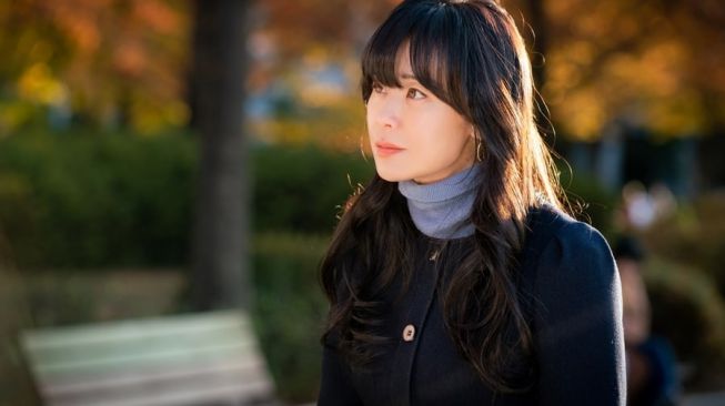 5 Drama Choi Kang Hee yang Ulang Tahun ke-45, Mulai Berakting Sejak Tahun 1995