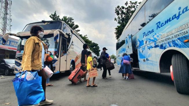 Arus Balik di Terminal Jombor Mulai Ramai, Keterisian Semua PO Bus Capai 97 Persen