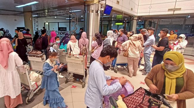 Arus Balik di Bandara Hang Nadim Batam Masih Normal, Puncak Keramaian Hari Sabtu: Ada Tambahan Penerbangan