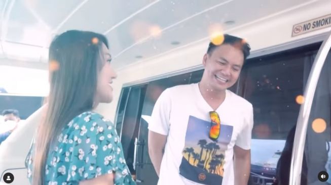 Potret Lucinta Luna bareng seleb tampan (Instagram/@lucintaluna_manjalita)