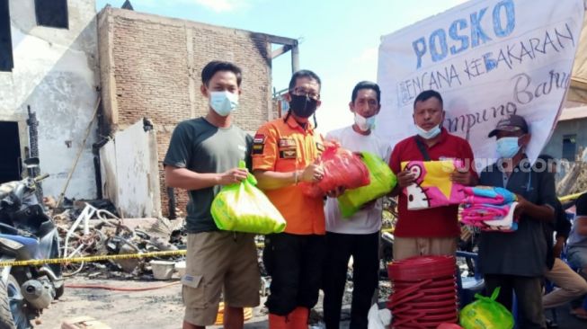 Kebakaran di Antang Habiskan 2 Unit Rumah, Gubernur Sulsel Andi Sudirman Kirim Bantuan