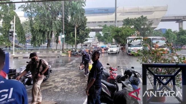 Hingga Sabtu Siang, Penumpang yang Tiba di Terminal Kampung Rambutan Berjumlah 985 Orang