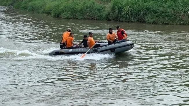 Unjuk Aksi Lompat ke Sungai Berarus Deras, Remaja di Sumut Malah Tewas Tenggelam