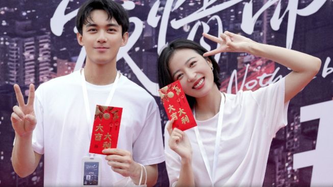 Sudah Dikonfirmasi, Zhou Yutong dan Wu Lei Siap Jadi Pasangan di Drama Terbaru