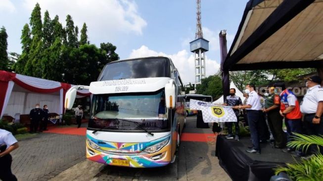 Puncak Arus Balik, Pemkot Jogja Lepas 20 Ribuan Penumpang di Terminal Giwangan