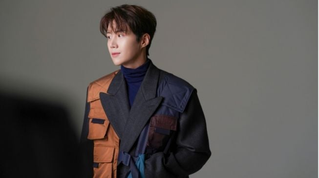 Balas Ucapan Ulang Tahun dari Fans, Aktor Kim Seon Ho Muncul di Instagram