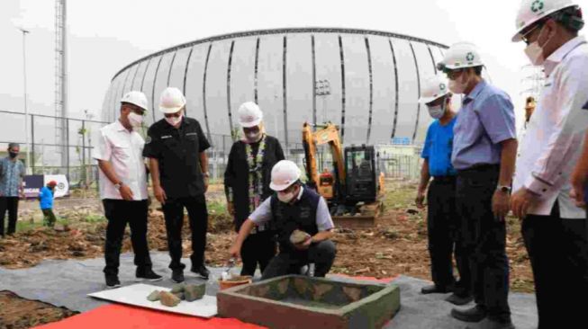 Letakkan Batu Pertama Kampung Susun Bayam, Anies: Contoh Stadion Berdampingan Dengan Petani Perkotaan