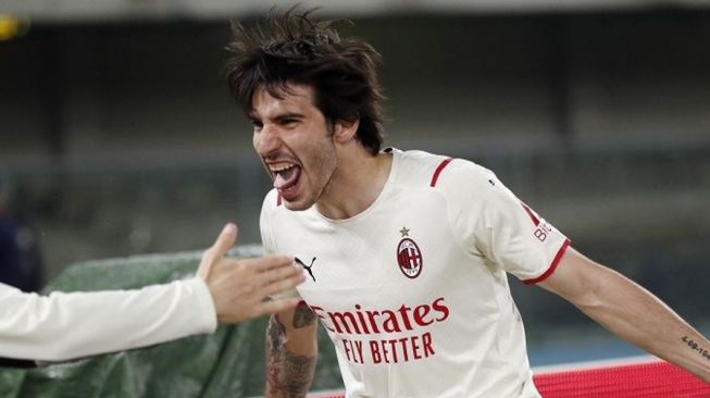 Geser Inter Milan, Sandro Tonali Bawa AC Milan Kembali ke Puncak Klasemen Liga Italia