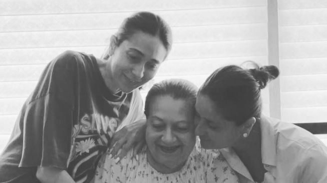 Postingan Seleb Bollywood di Hari Ibu Internasional (Instagram/@kareenakapoorkhan)