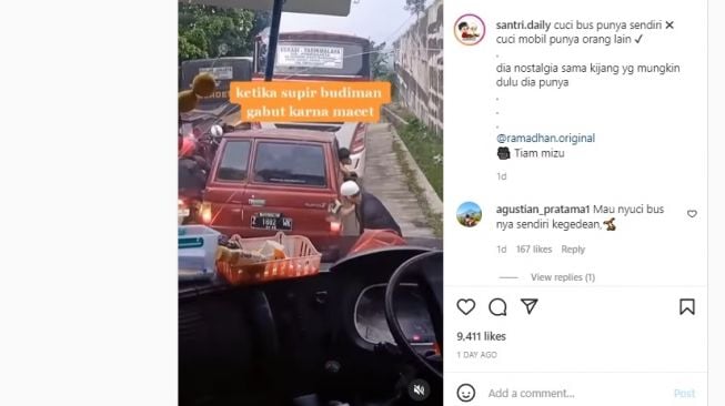 Kocak, Gabut Saat Macet Seorang Supir Bus Iseng Bersihkan Mobil Pengendara Lain, Warganet: Supir yang Budiman