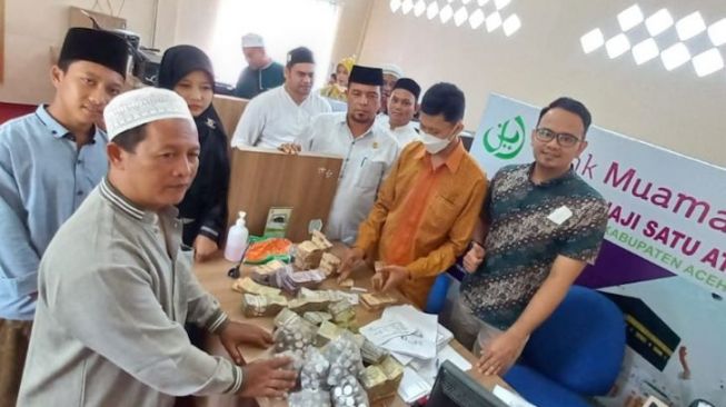 Kisah Pedagang Siomay di Aceh Timur, Kumpulkan Recehan untuk Daftar Haji