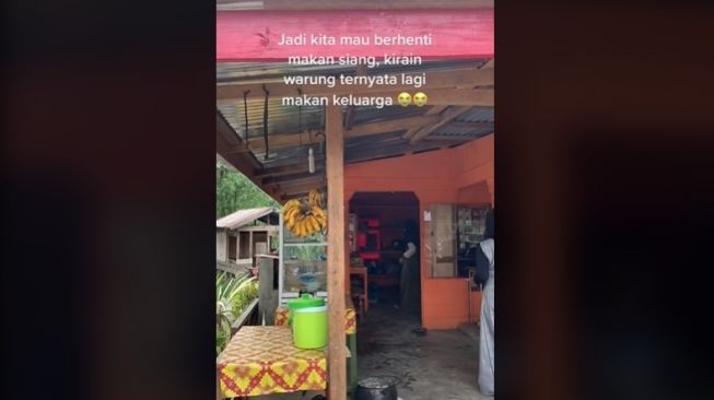 Kumpul keluarga, dikira warung makan. [TikTok]