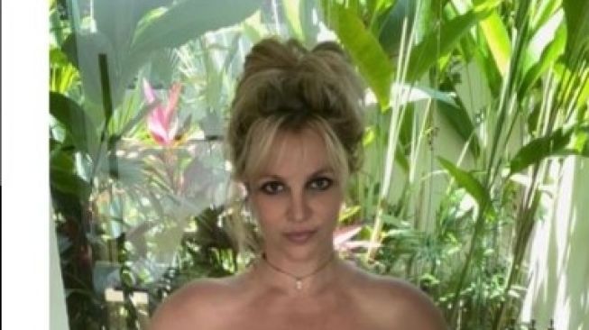 Britney Spears Pamer Foto Telanjang Lagi, Fans Khawatir Tentang Kesehatan  Mentalnya