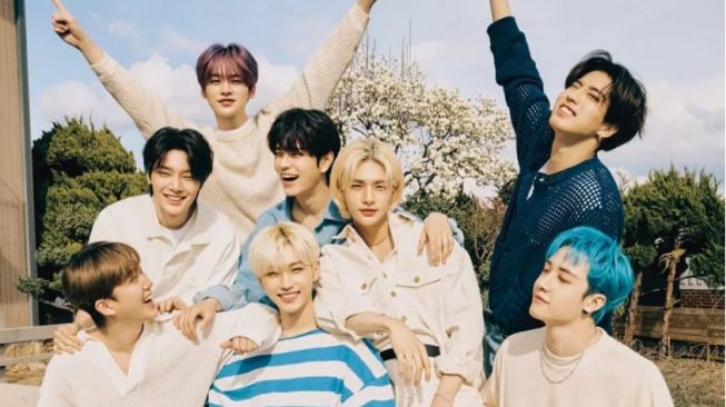 'ODDINARY' Stray Kids Berhasil Charting Selama 8 Minggu di Billboard 200