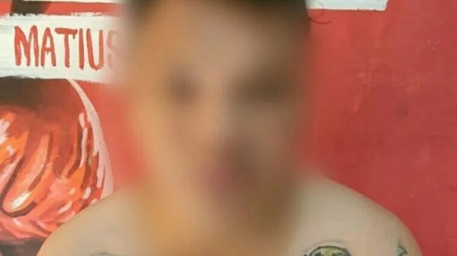 Pukul dan Ancam Ibu Rumah Tangga Paruh Baya, Pemuda di Bitung Diamankan Polisi