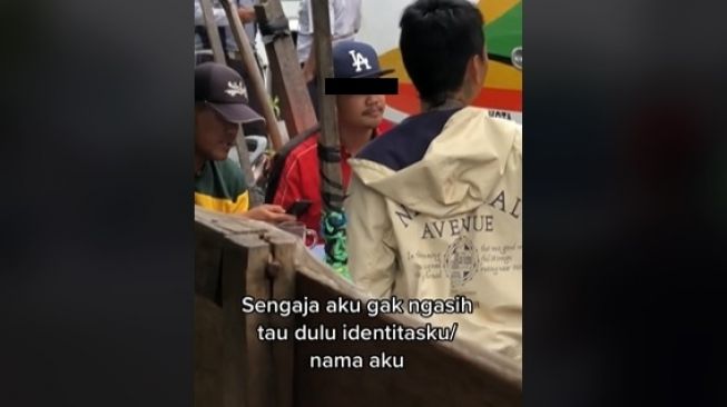 Dipaksa Beli Tiket Bus di Terminal, Pria Ini Kena Ancam dan Denda Seratus Ribu oleh Oknum Calo Bus