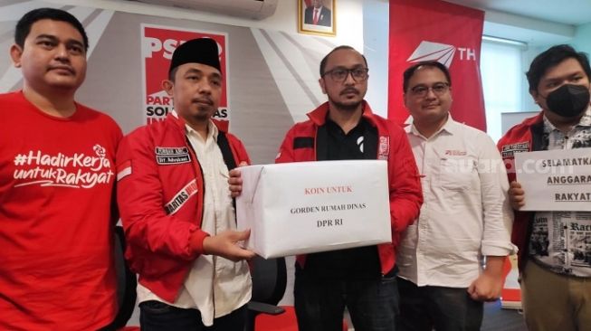 PSI Galang Koin buat Belikan Gorden Rumah Anggota DPR, Giring: Bentuk Keprihatinan, Kritik dan Sarkasme