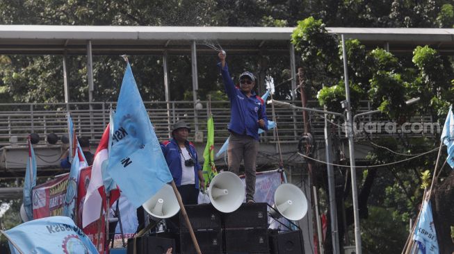 Terimbas Aksi May Day Buruh, Berikut Penyesuaian Rute TransJakarta di Jakarta