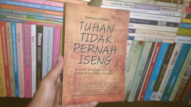 Kisah Seorang Gay Insaf dalam Novel Tuhan Tidak Pernah Iseng