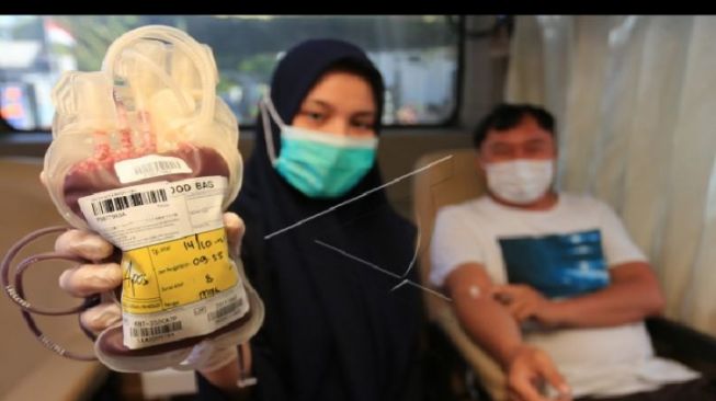 Ribuan Kantong Darah PMI Banda Aceh Dikirim ke Tangerang Secara Diam-diam