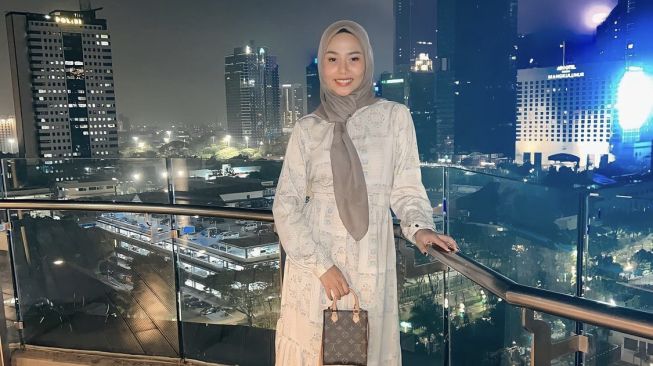Dara Arafah Memaksakan Diri Menjemput Hidayah hingga Putuskan Pakai Hijab, Netizen: Gak Satu Circle Sama Awkarin Lagi