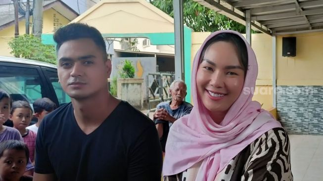 Ajak Pacar Ziarah ke Makam Ibu, Kalina Oktarani Minta Restu Nikah Lagi?