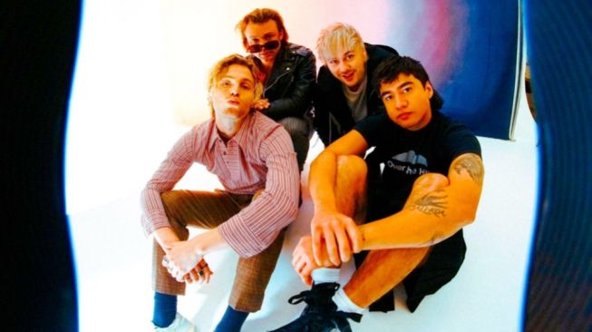 5 Seconds of Summer Rilis Lagu Me, Myself, & I untuk Comeback Album Mendatang