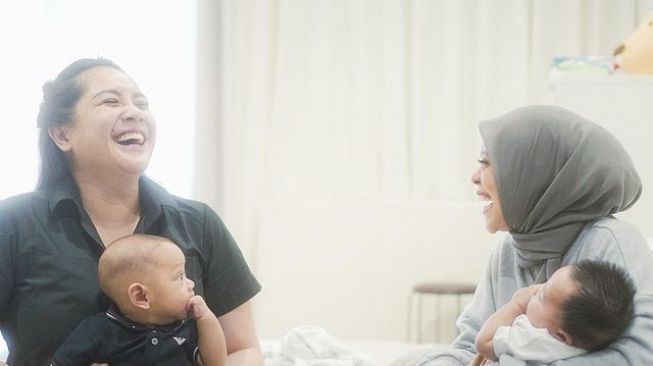 8 Momen Playdate Rayyanza, Ameena, dan Baby Leslar, Lucu dan Menggemaskan