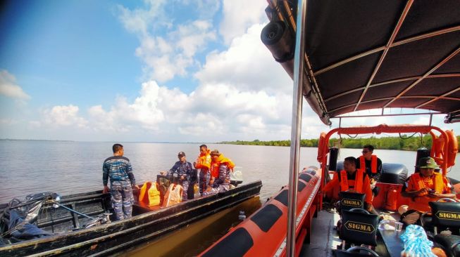 Dua Warga Meranti Hilang di Kapal Pompong Bermuatan Barang Bekas Besi, Masih Dicari Pihak Posal