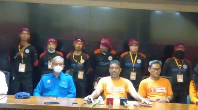 Presiden Partai Buruh Said Iqbal dalam konferensi pers terkait puncak perayaan Hari Buruh May Day Fiesta di Stadion Utama GBK, Senayan, Jakarta, Sabtu (14/5/2022). [Suara.com/Yosea Arga Pramudita]