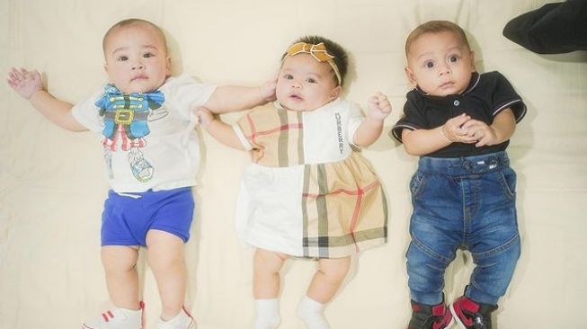 Momen Playdate Rayyanza, Ameena, dan Baby Leslar (Instagram/lestykejora)