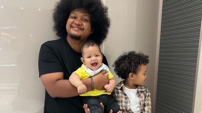 Potret Babe Cabita Momong Anak (instagram/@babecabiita)