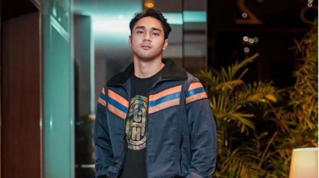 Achmad Megantara, Aktor Ganteng Pemeran Bima KKN di Desa Penari (Instagram/@megantaraaa)