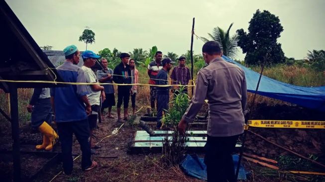 Kuburan Terbongkar, Kain Kafan Jenazah Perempuan di Kapuas Hilang