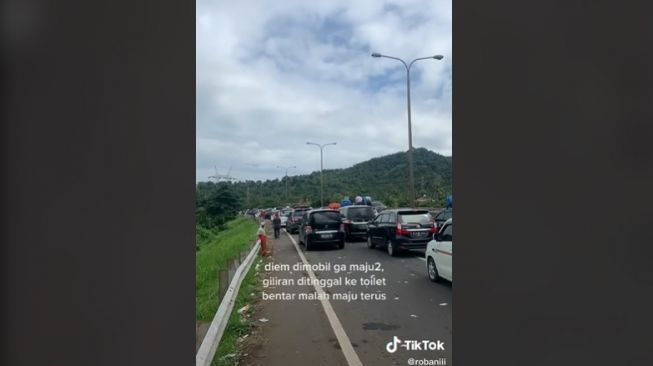 Macet ke toilet, malah berujung apes. [TikTok]