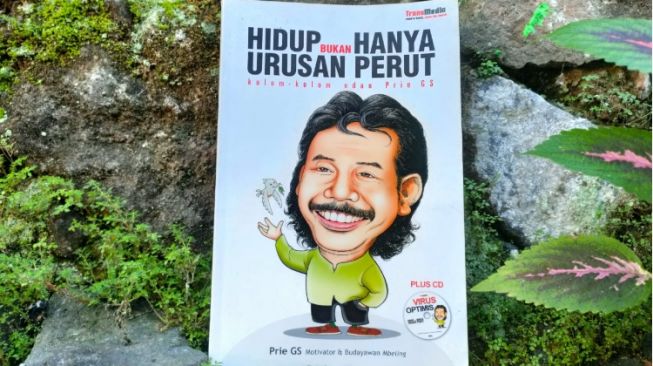 Ulasan Buku Hidup Bukan Hanya Urusan Perut, Kolom-kolom Pencerah Prie GS