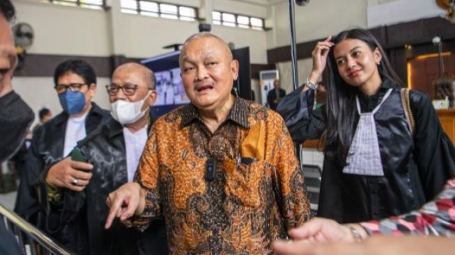 Kuasa Hukum Minta Hakim Buka Blokir Tabungan dan Deposito Alex Noerdin dan Istri