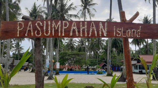 Pulau Pasumpahan: Maldives Tersembunyi di Kota Padang