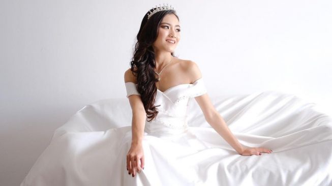 Yunbridal Buktikan Gaun Pengantin Lokal Bisa Bersaing dengan Brand Asing