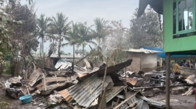 Gubernur Sulsel Kirim Paket Bantuan untuk Korban Kebakaran di Takalar