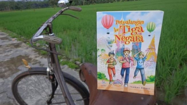 Menyusuri Negeri-negeri Serumpun, Ulasan Novel Petualangan ke Tiga Negara