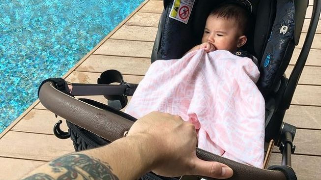 Potret Millicent Mae Anak Derby Romero (Instagram/derbyromero)