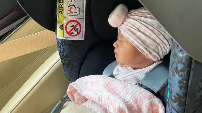  Potret Millicent Mae Anak Derby Romero (Instagram/derbyromero)