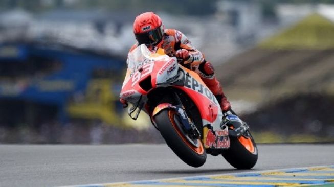 Pembalap Repsol Honda Marc Marquez melaju di MotoGP Prancis, di sirkuit Bugatti di Le Mans, barat laut Prancis, pada 15 Mei 2022. JEAN-FRANCOIS MONIER/AFP