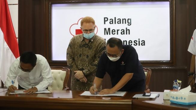 Pos Indonesia Bantu Perkuat dan Perluas Layanan Kemanusiaan PMI